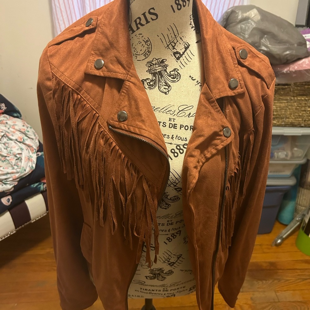 New w/o tags brown suede shingle jacket